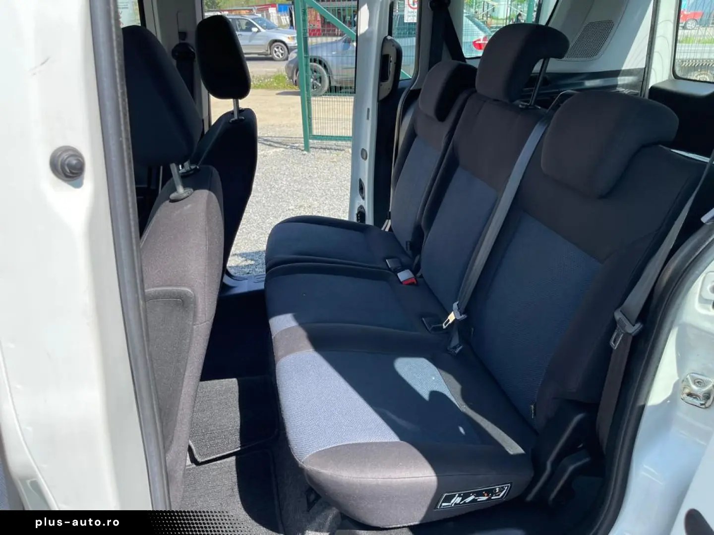 Opel Combo  2015