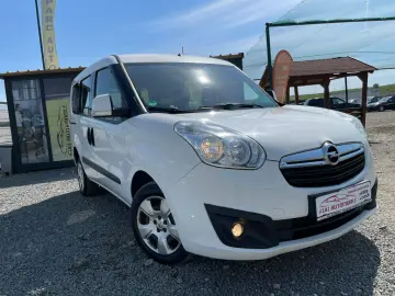 Opel Combo  2015