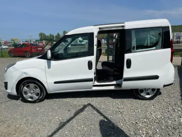 Opel Combo  2015