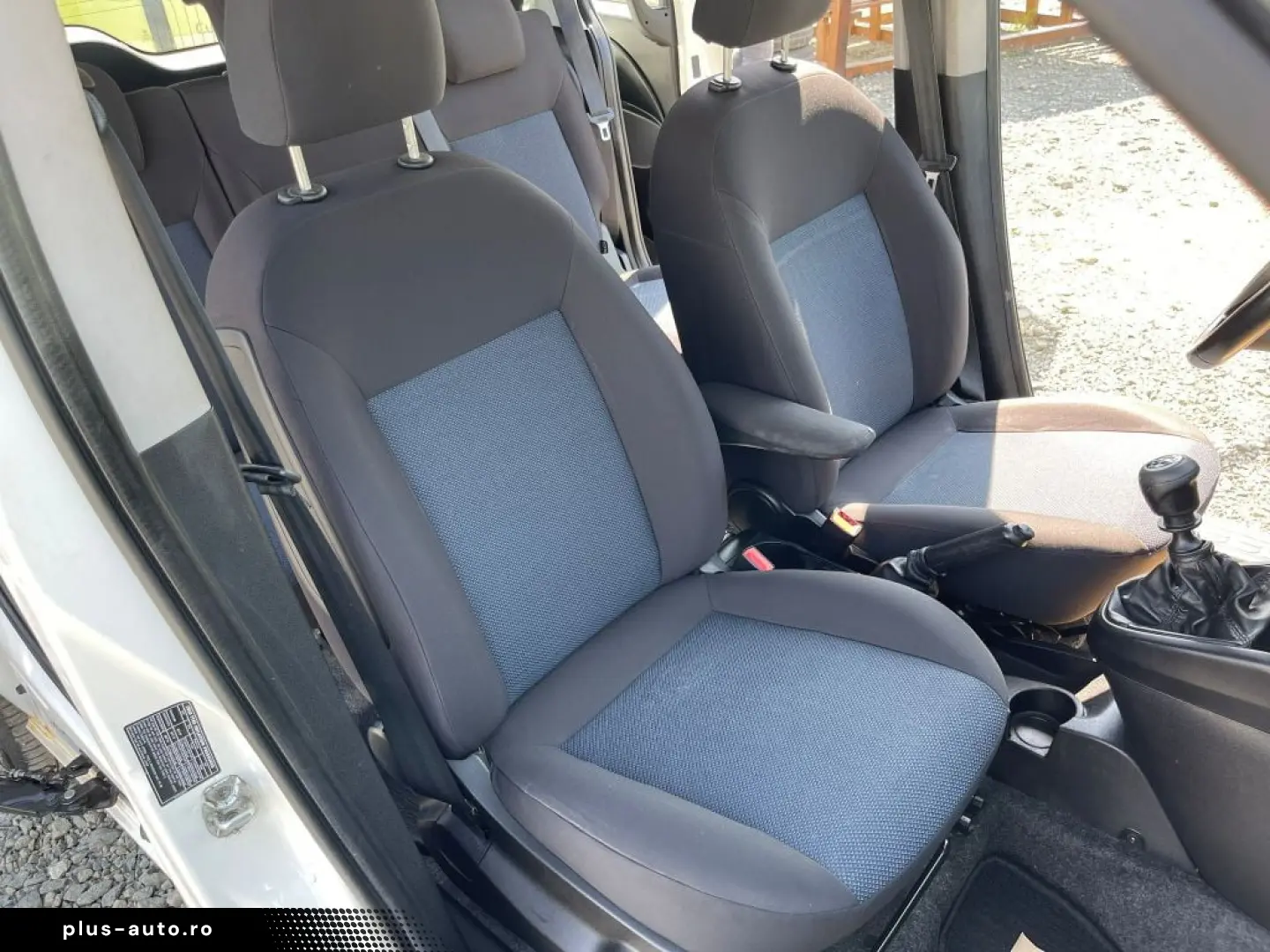Opel Combo  2015