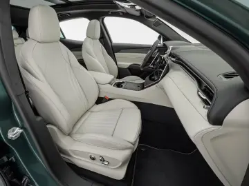 Maserati Grecale Trofeo VERDE ROYALE