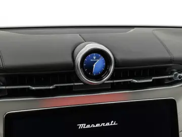 Maserati Grecale Trofeo VERDE ROYALE