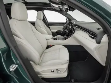 Maserati Grecale Trofeo VERDE ROYALE