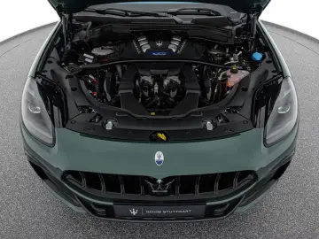 Maserati Grecale Trofeo VERDE ROYALE