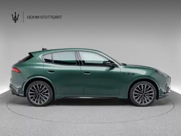 Maserati Grecale Trofeo VERDE ROYALE