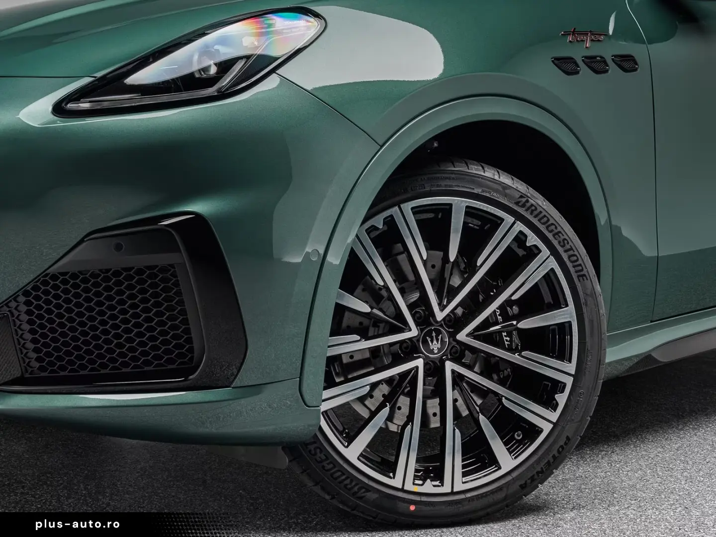 Maserati Grecale Trofeo VERDE ROYALE