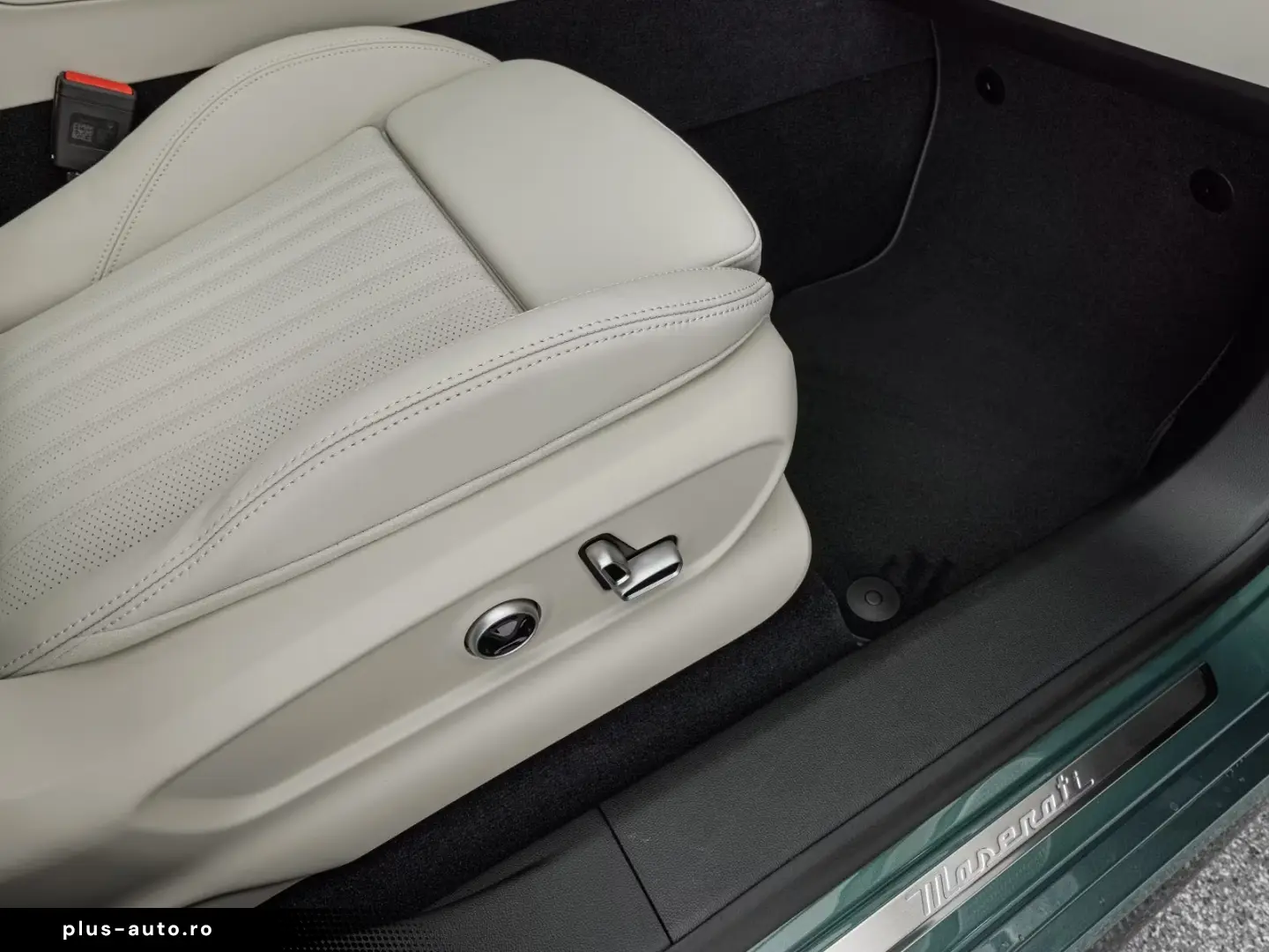 Maserati Grecale Trofeo VERDE ROYALE