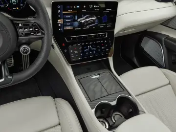 Maserati Grecale Trofeo VERDE ROYALE