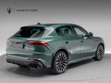 Maserati Grecale Trofeo VERDE ROYALE
