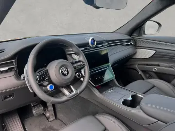 Maserati Grecale Mild-Hybrid AWD MJ 25 ACC LED SD