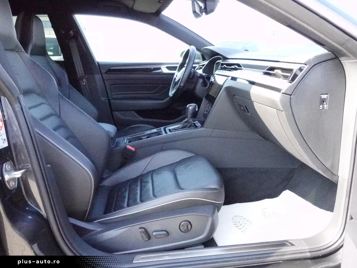 Volkswagen Arteon 2 0 TDI 4M DSG Harman Kardon 2x R-Line