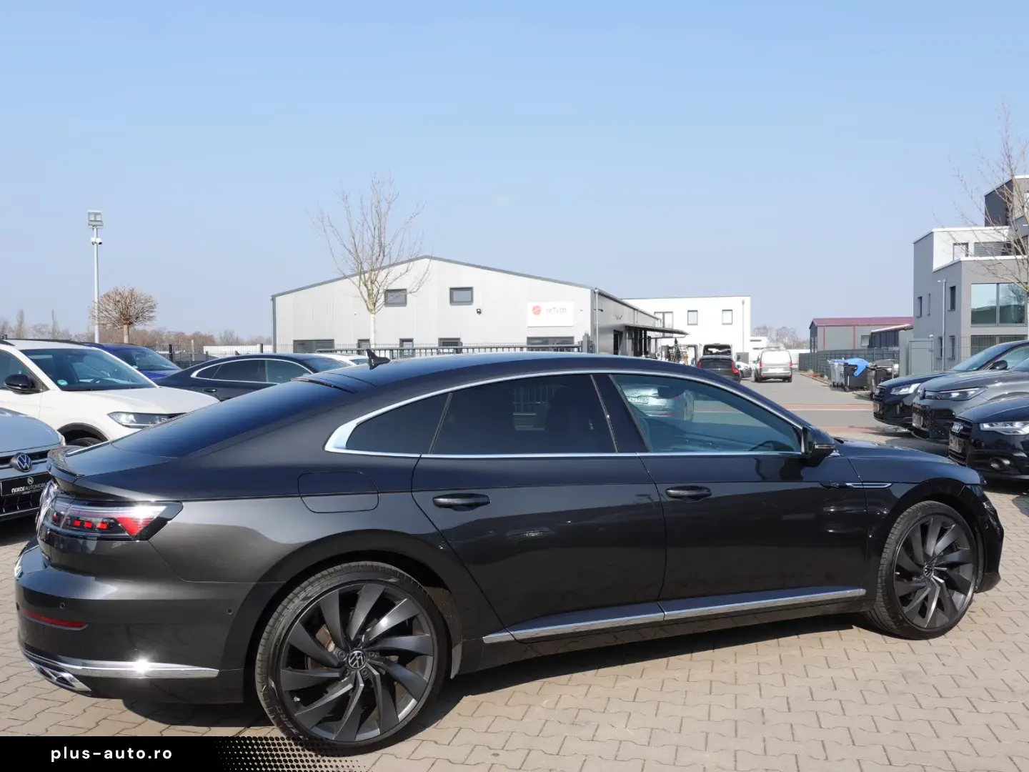 Volkswagen Arteon 2 0 TDI 4M DSG Harman Kardon 2x R-Line