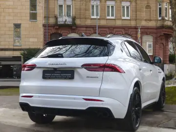 Maserati Grecale Modena HeadUp Leather Pano Camera Air ACC