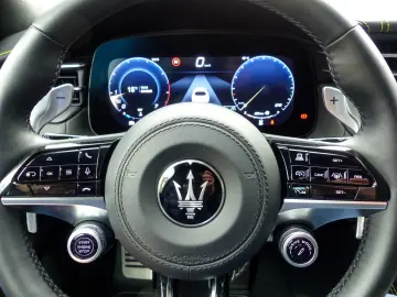 Maserati Grecale Modena HeadUp Leather Pano Camera Air ACC