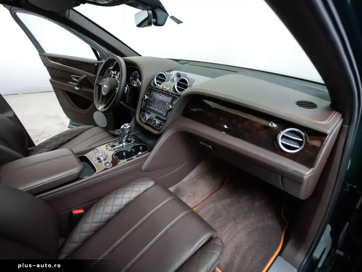 Bentley Bentayga V8 Diesel Burnt Oak Verdant