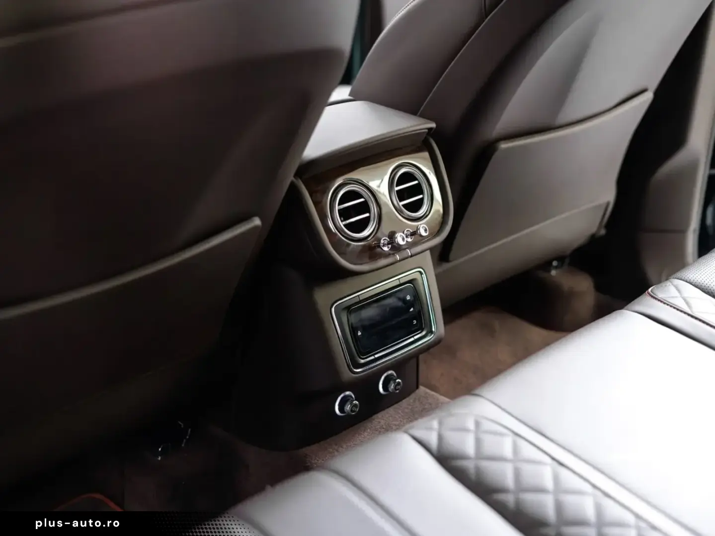 Bentley Bentayga V8 Diesel Burnt Oak Verdant