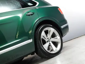 Bentley Bentayga V8 Diesel Burnt Oak Verdant