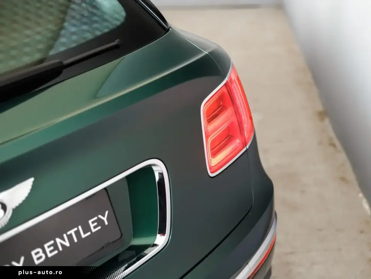 Bentley Bentayga V8 Diesel Burnt Oak Verdant