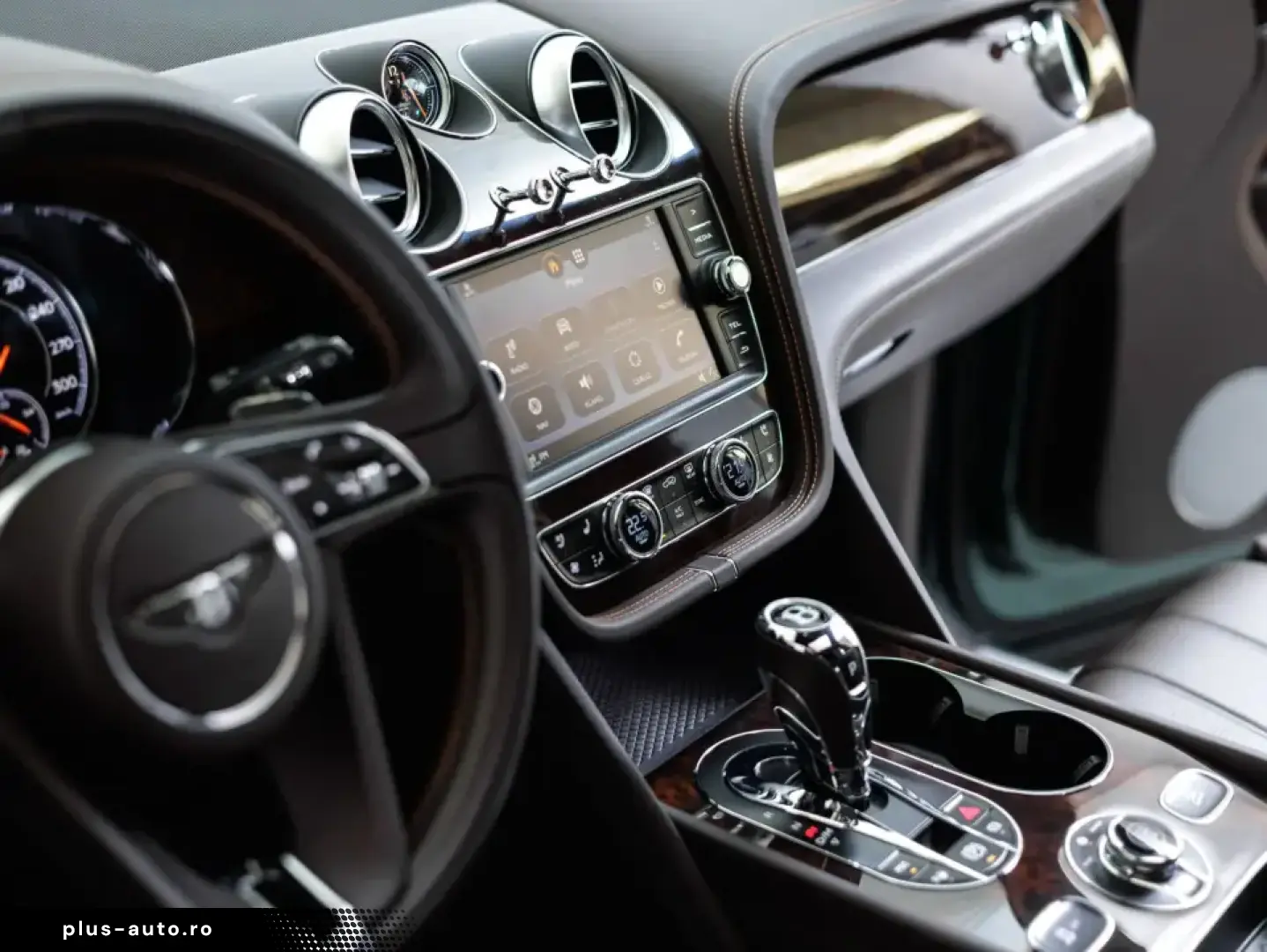 Bentley Bentayga V8 Diesel Burnt Oak Verdant