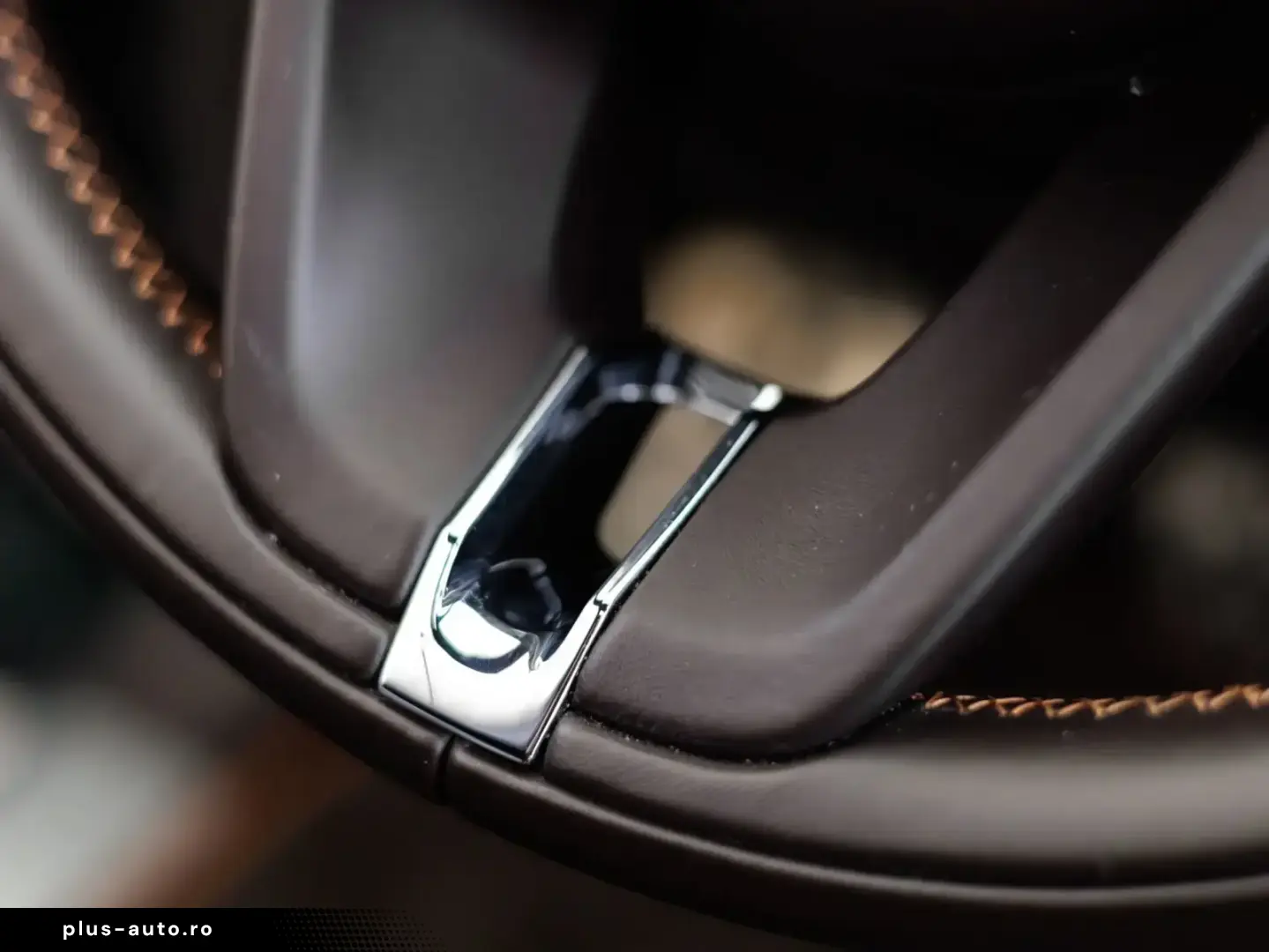 Bentley Bentayga V8 Diesel Burnt Oak Verdant