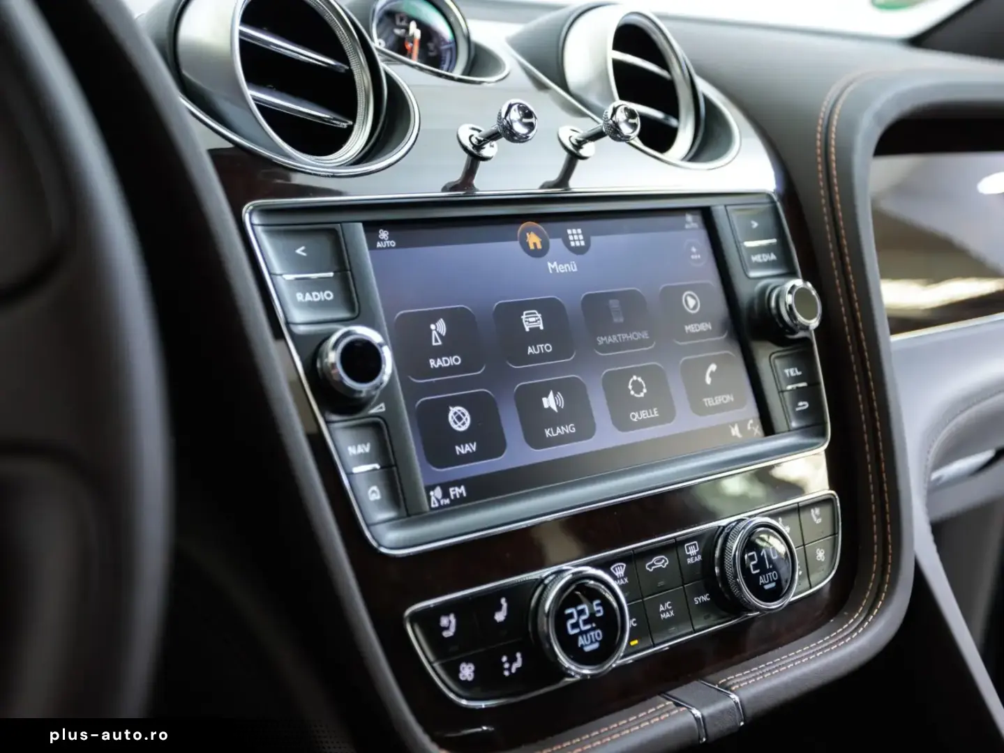 Bentley Bentayga V8 Diesel Burnt Oak Verdant