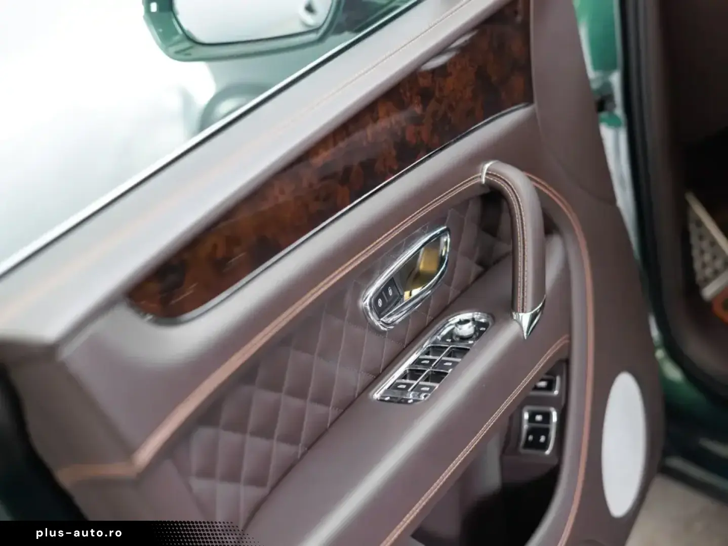 Bentley Bentayga V8 Diesel Burnt Oak Verdant