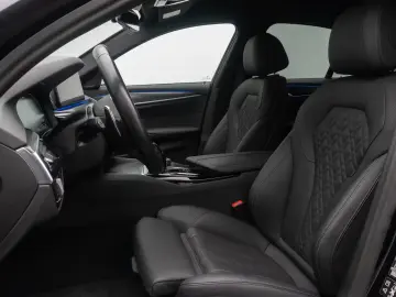 BMW 540i xD M Sport H K Kamera HUD