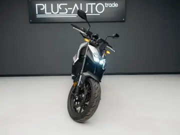 Honda Hornet 750 - 2025