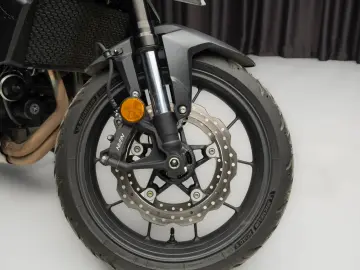 Honda Hornet 750 - 2025