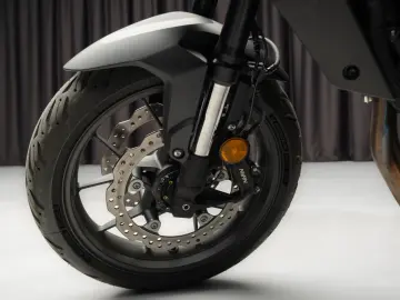 Honda Hornet 750 - 2025