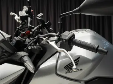 Honda Hornet 750 - 2025