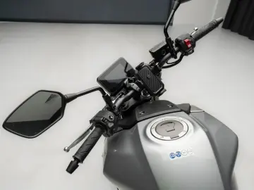 Honda Hornet 750 - 2025