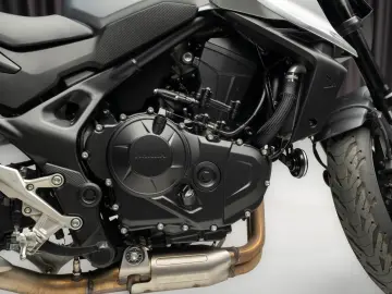 Honda Hornet 750 - 2025