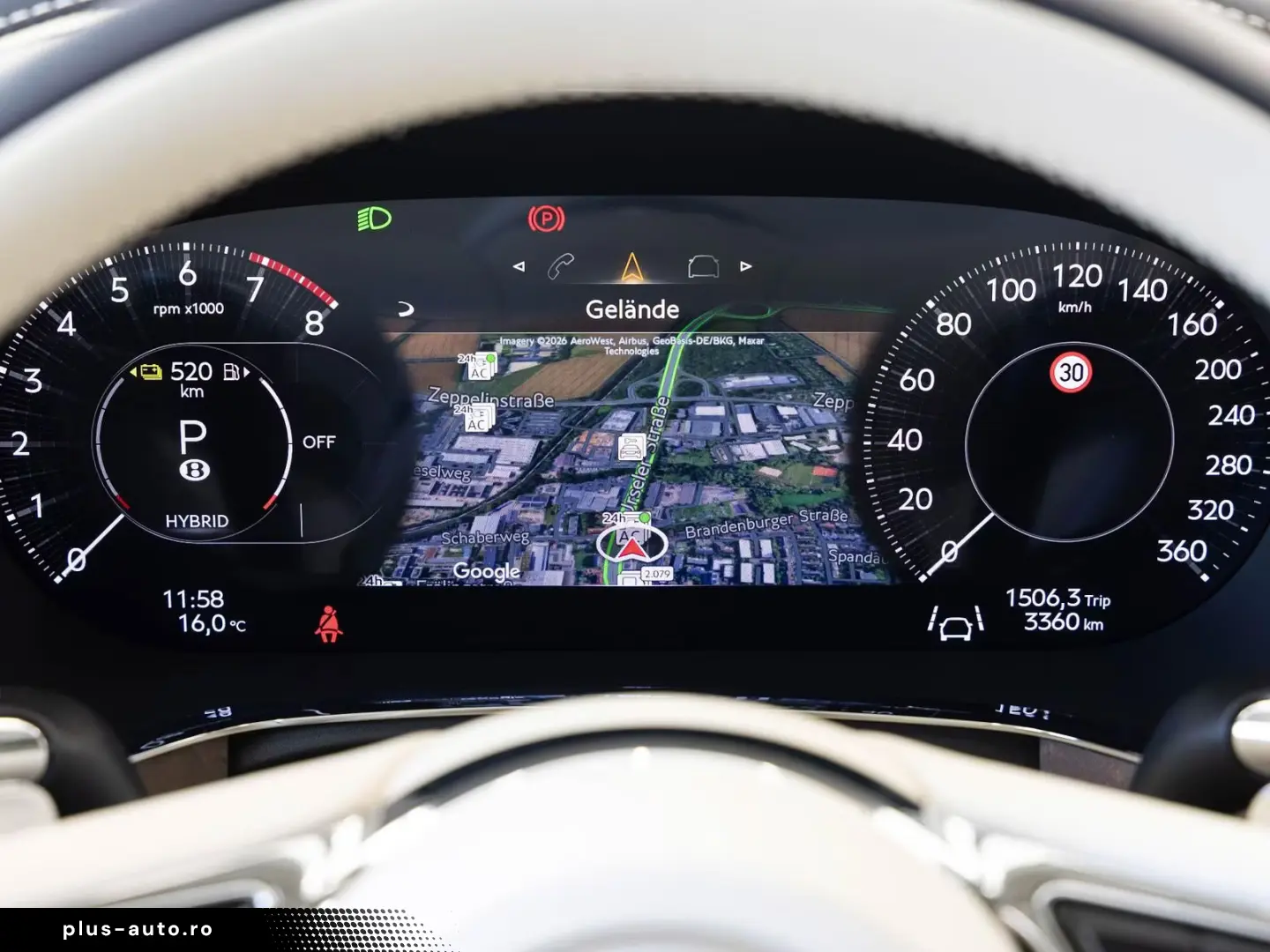 Bentley Flying Spur Azure (MY26) von BENTLEY