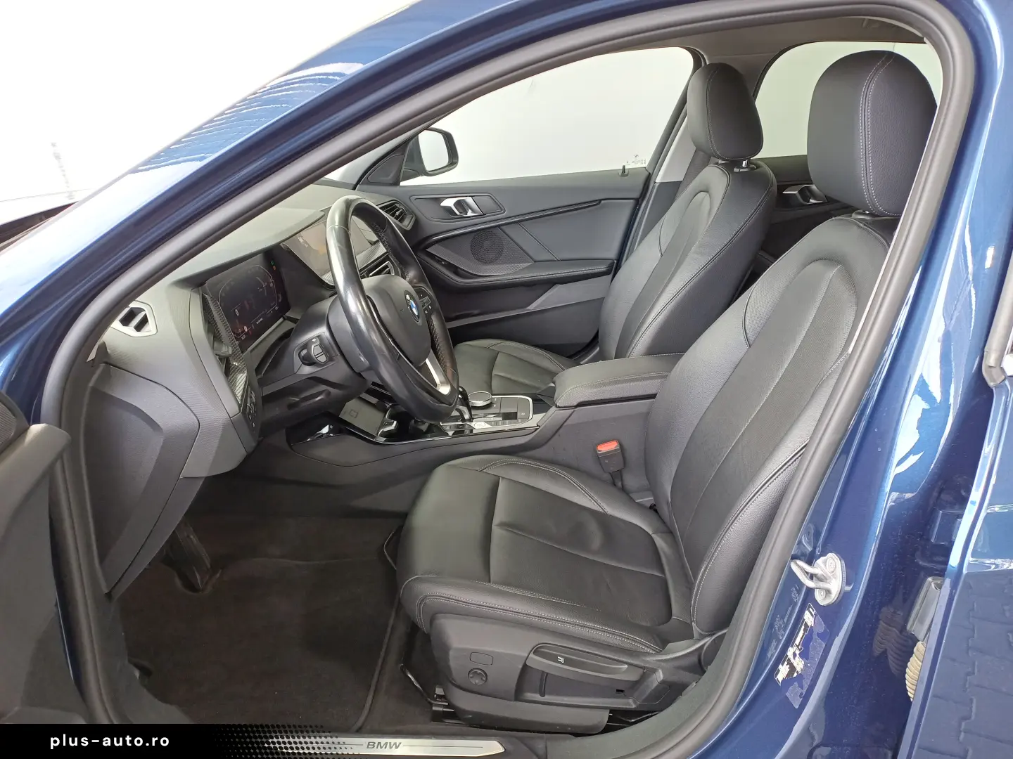 BMW Seria 1 118i  136CP Aut Luxury Line