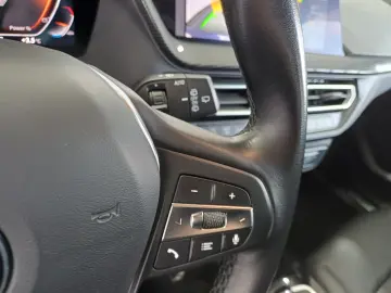 BMW Seria 1 118i  136CP Aut Luxury Line