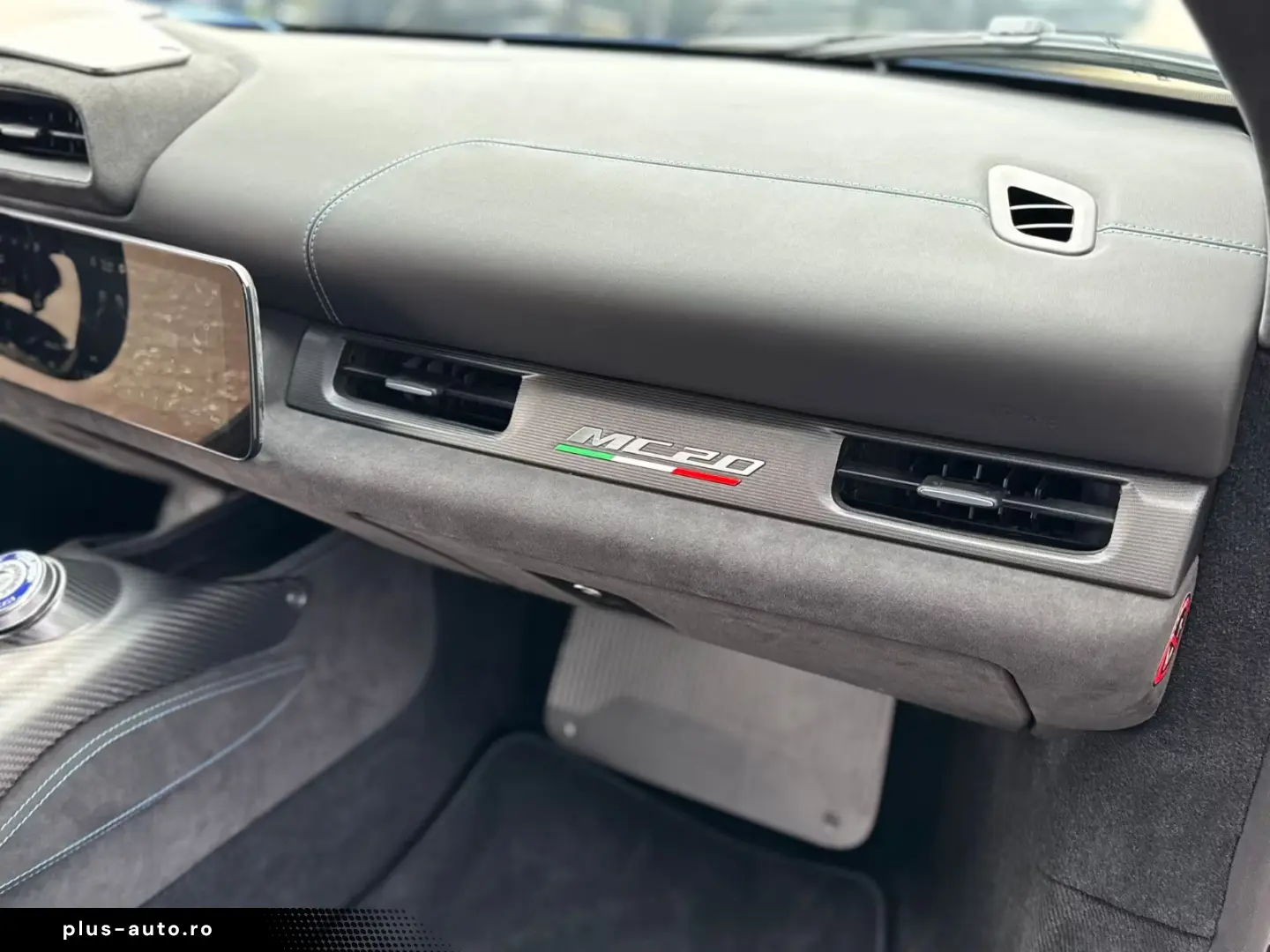 Maserati MC20 3.0 V6  NEW  Carbon Ceramic Lift SHZ Sonus