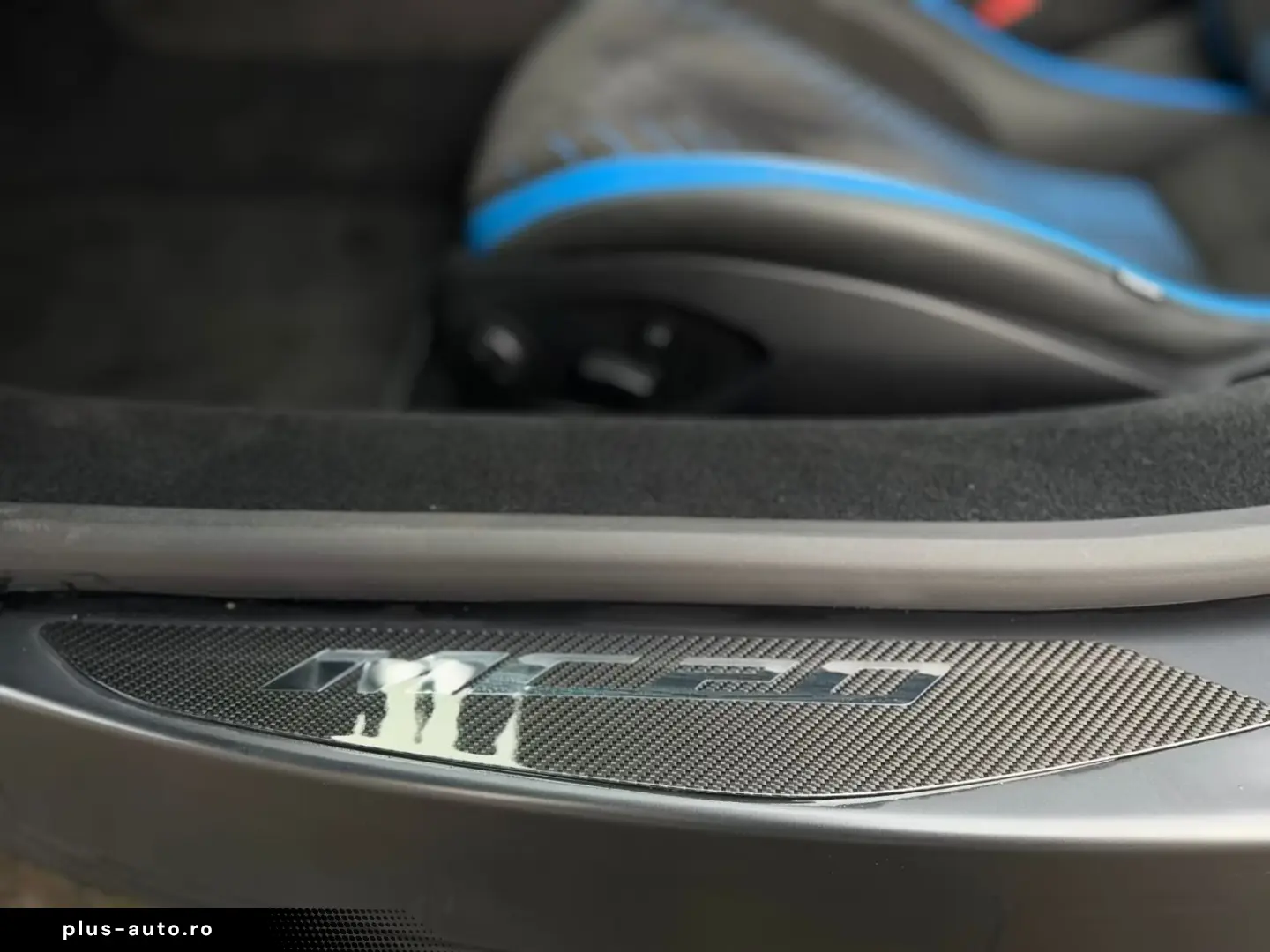 Maserati MC20 3.0 V6  NEW  Carbon Ceramic Lift SHZ Sonus