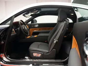 Rolls-Royce Wraith    2 Tone   V12   Sunroof   Bespoke