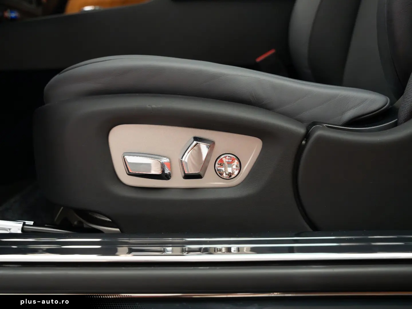 Rolls-Royce Wraith    2 Tone   V12   Sunroof   Bespoke