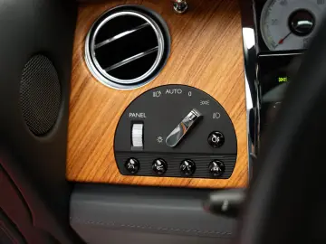 Rolls-Royce Wraith    2 Tone   V12   Sunroof   Bespoke