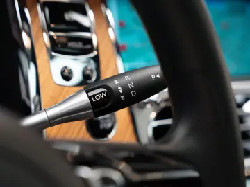 Rolls-Royce Wraith    2 Tone   V12   Sunroof   Bespoke