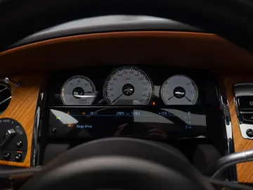 Rolls-Royce Wraith    2 Tone   V12   Sunroof   Bespoke