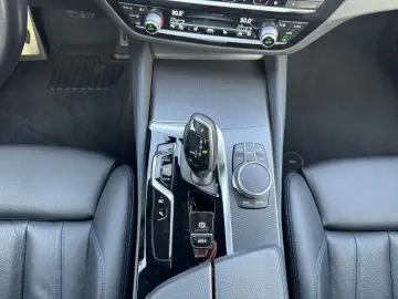 BMW 545e xD M Sport package Head-up  Laser headlights