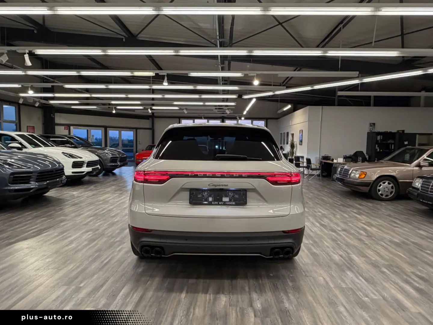 PORSCHE Cayenne Platinum Edition ACC Standheiz Pano