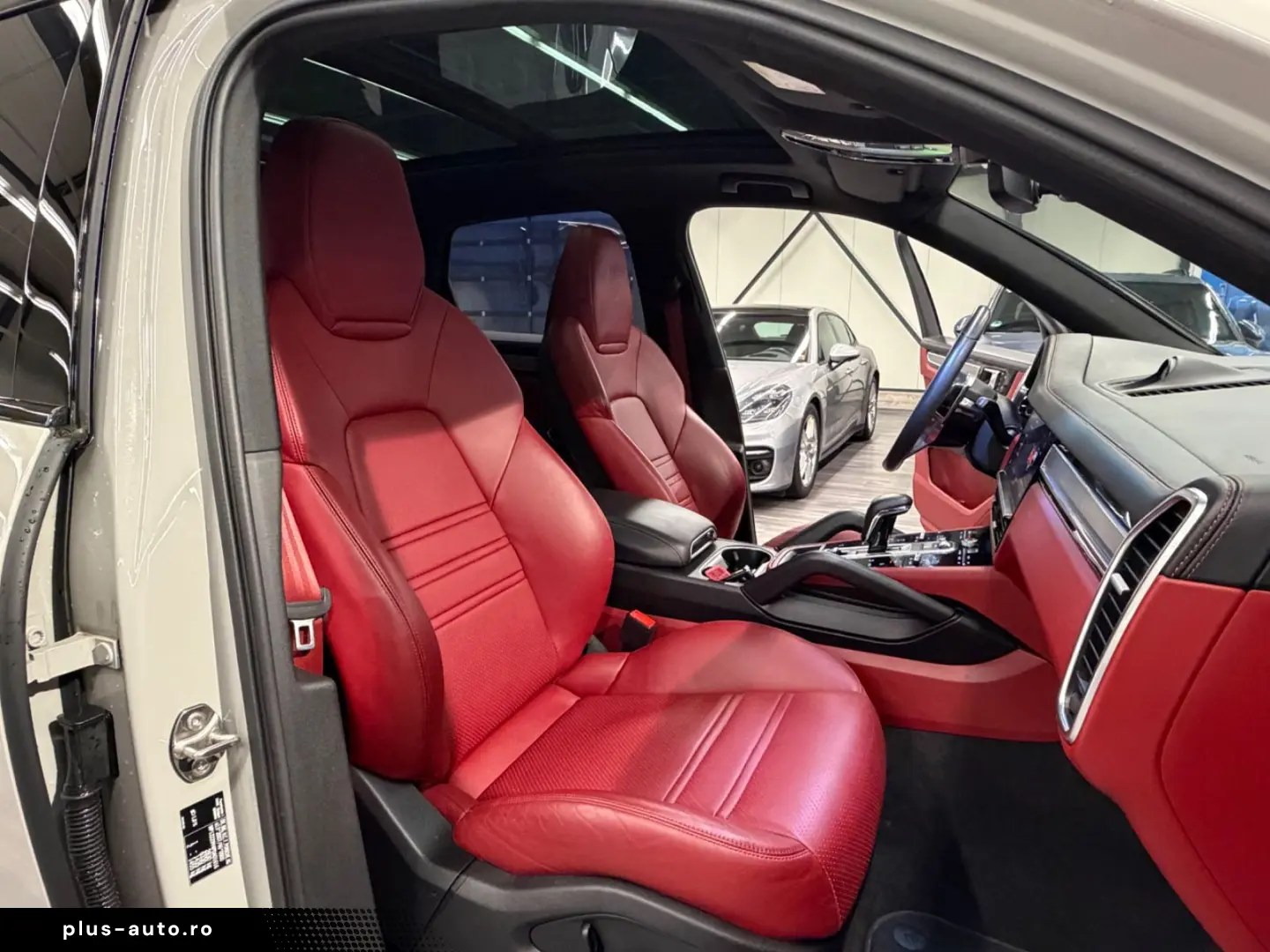 PORSCHE Cayenne Platinum Edition ACC Standheiz Pano