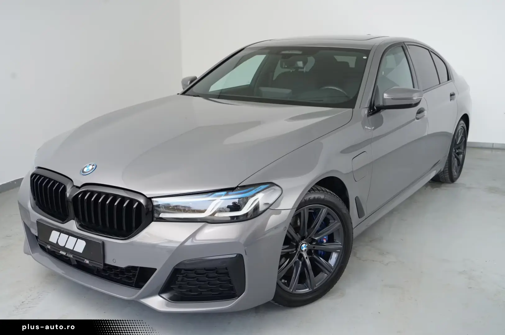BMW 545e xDrive Limousine (M-Sport Navi HUD H K ACC)
