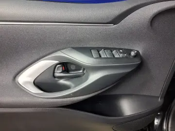 MAZDA 2 HYBRID 1.5i 93CP 2023