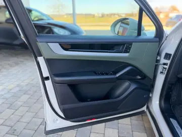 PORSCHE Cayenne S#Facelift#UPE 147.500 -#AHK#Pano#Bose#F