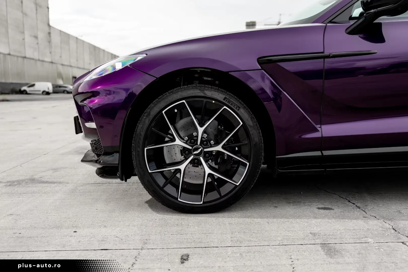 Aston Martin DBX 4.0 V8 DBX707 PURPLE STORM 289K LP Q